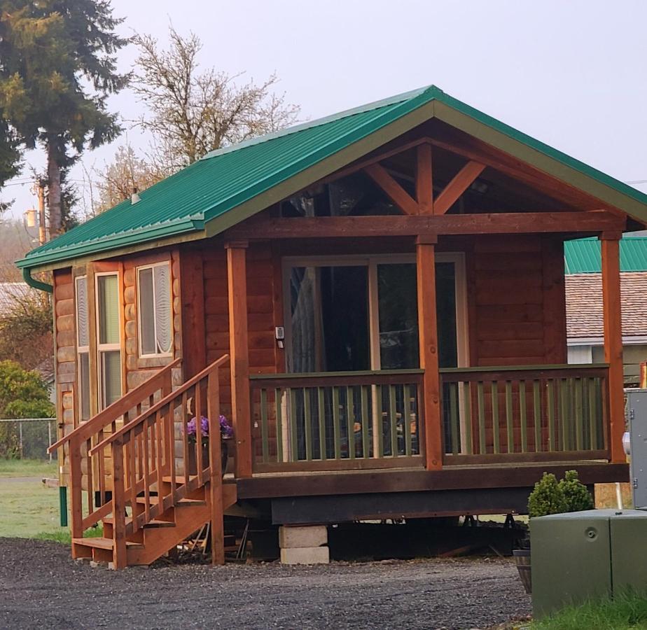 The Bogi Bear Inn フォークス エクステリア 写真